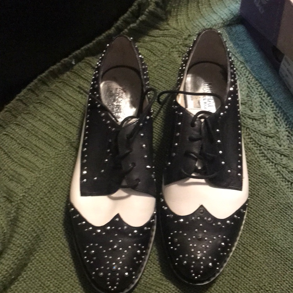 Michael Kors black and white design small Wedge shoes